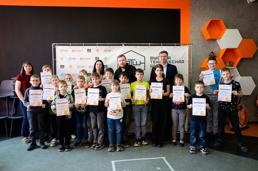 Сообщаем об успешном завершении весенней смены «КиберВесна»!